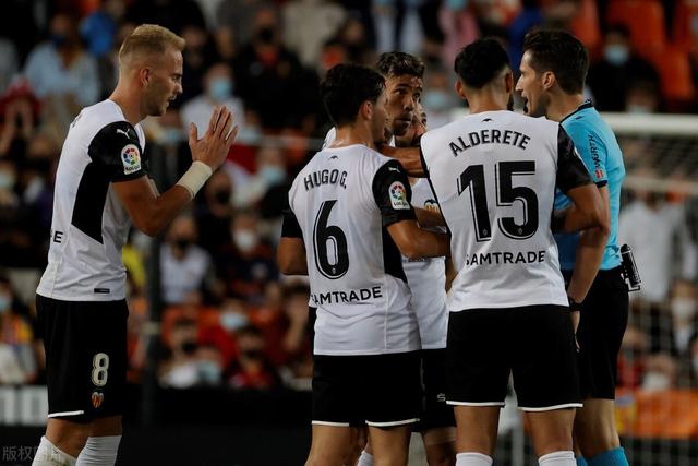 东契奇35+11+11独行侠胜热火 KD35分太阳擒龙